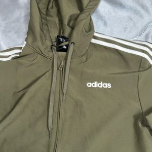 GREEN WINDBREAKER ADIDAS